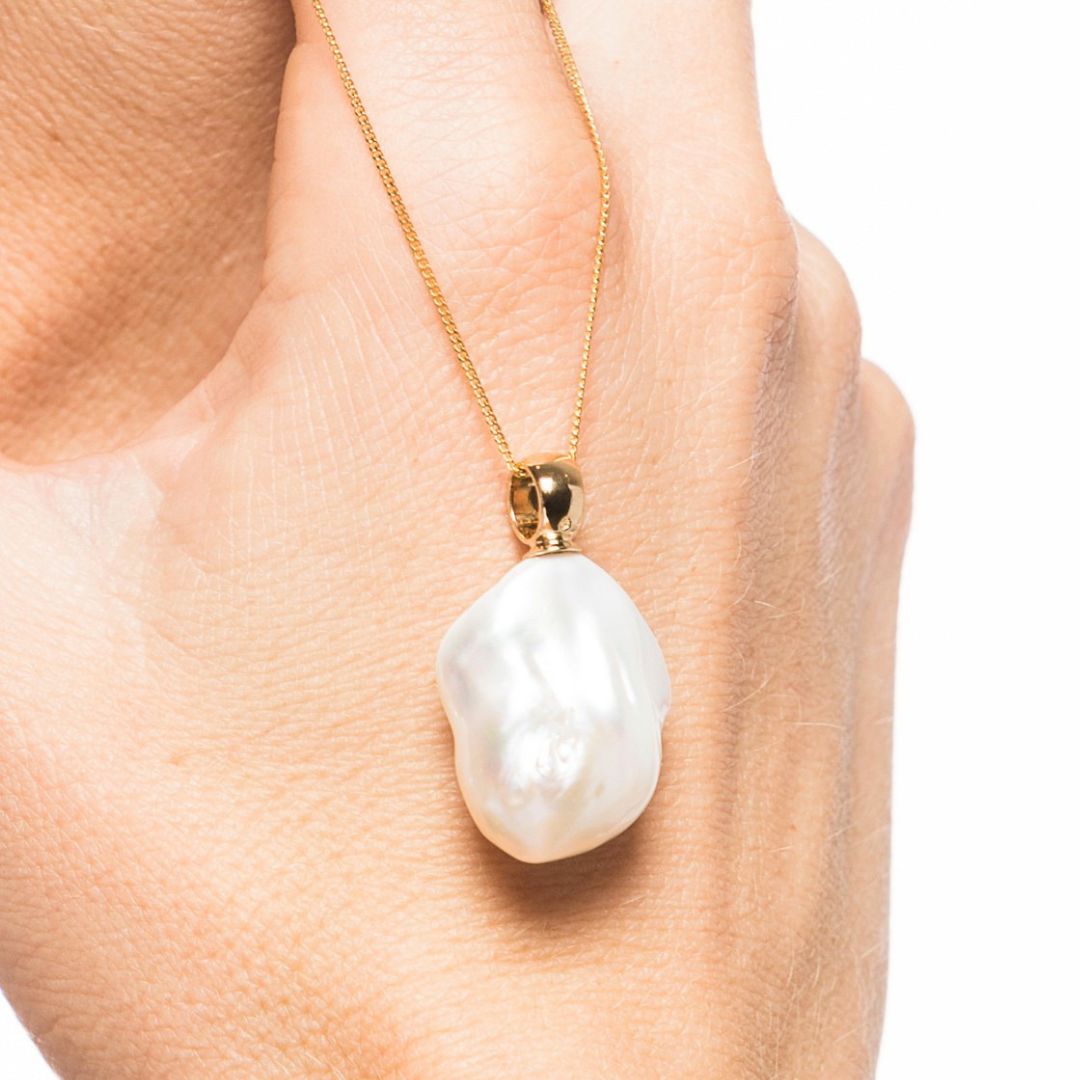 Baroque Freshwater Pearl Pendant in 9ct Yellow Gold | Ikecho Australia